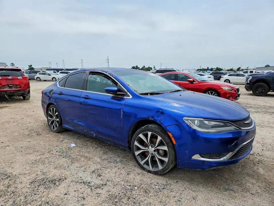 2016 CHRYSLER 200 LIMITED  