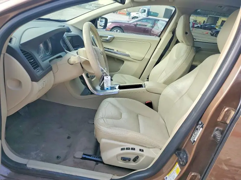 2013 VOLVO XC60 T6  