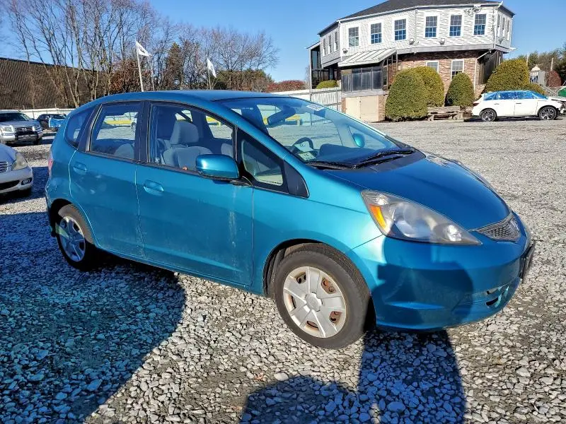 2013 HONDA FIT   