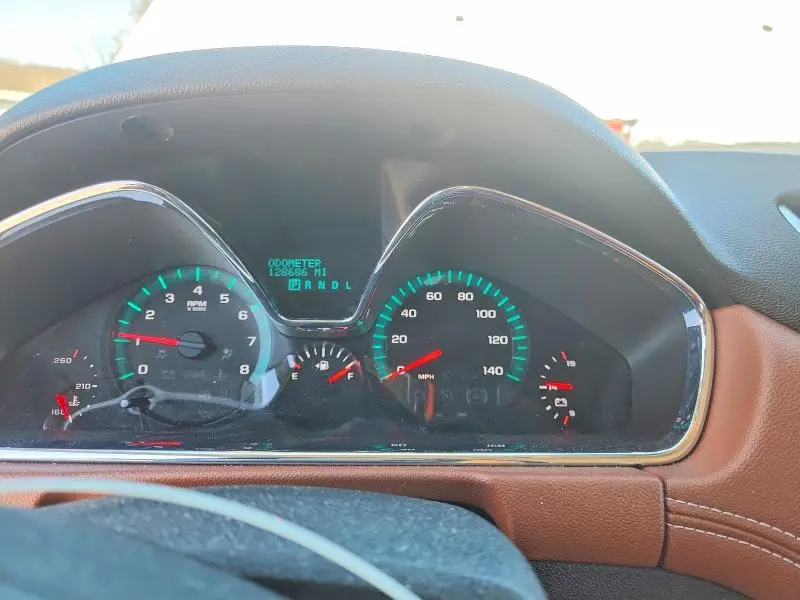 2016 CHEVROLET TRAVERSE LT  