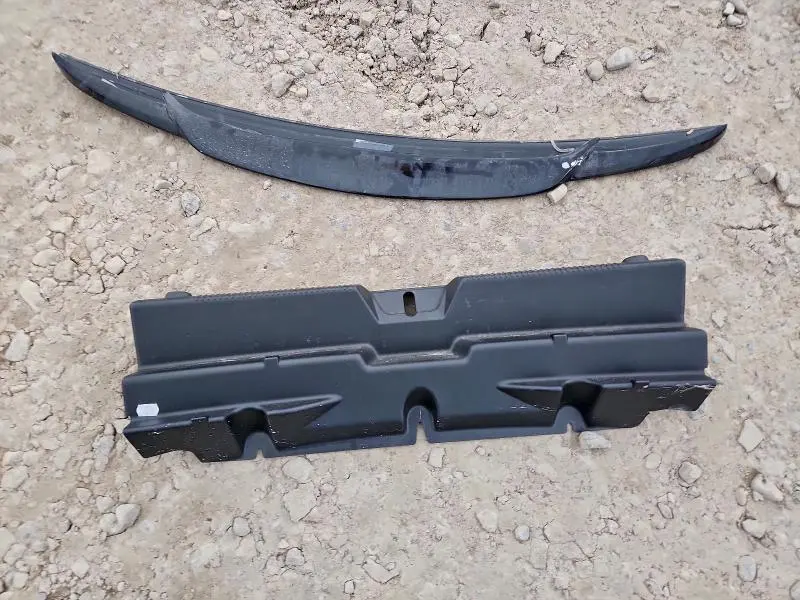 2017 JAGUAR XE FIRST EDITION  