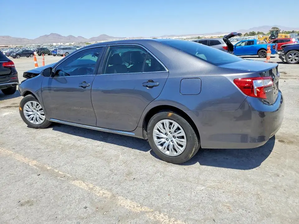 2014 TOYOTA CAMRY LE  