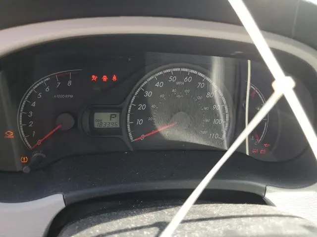 2013 TOYOTA SIENNA LE  