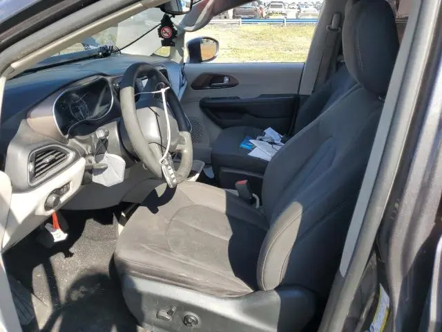 2017 CHRYSLER PACIFICA LX  