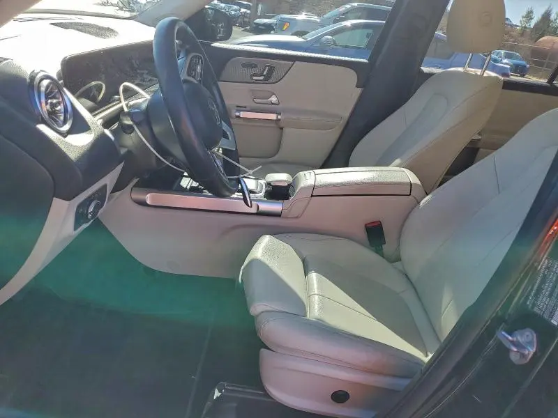 2022 MERCEDES-BENZ GLB 250  