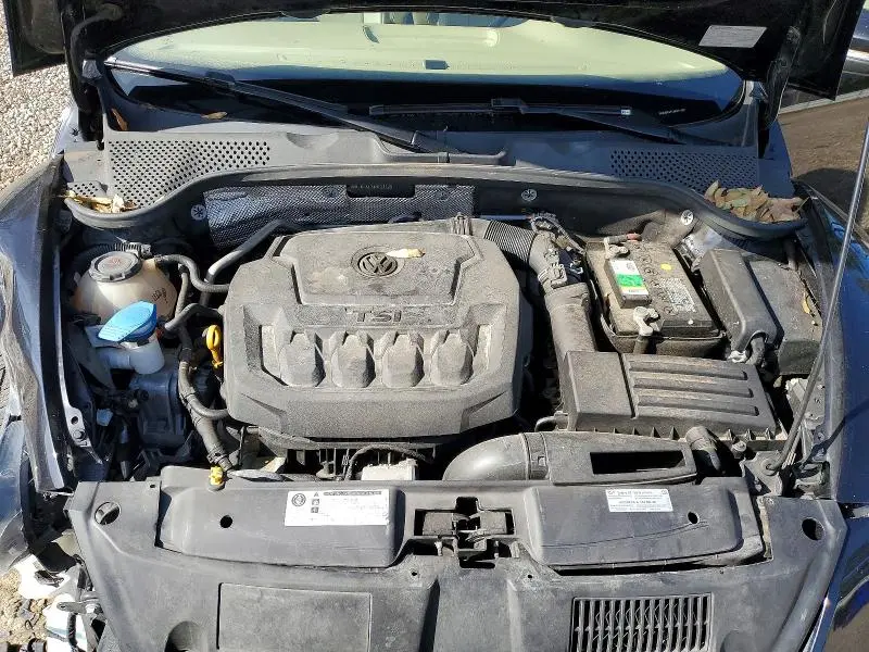 2018 VOLKSWAGEN BEETLE SE  