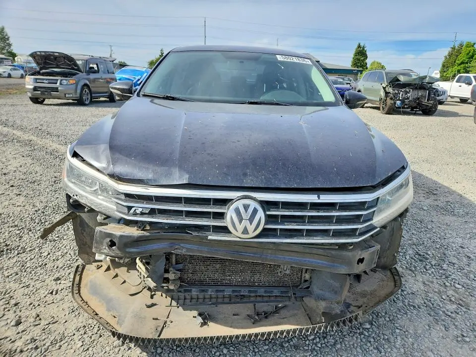 2017 VOLKSWAGEN PASSAT R-LINE  
