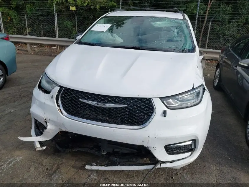 2022 CHRYSLER PACIFICA TOURING L