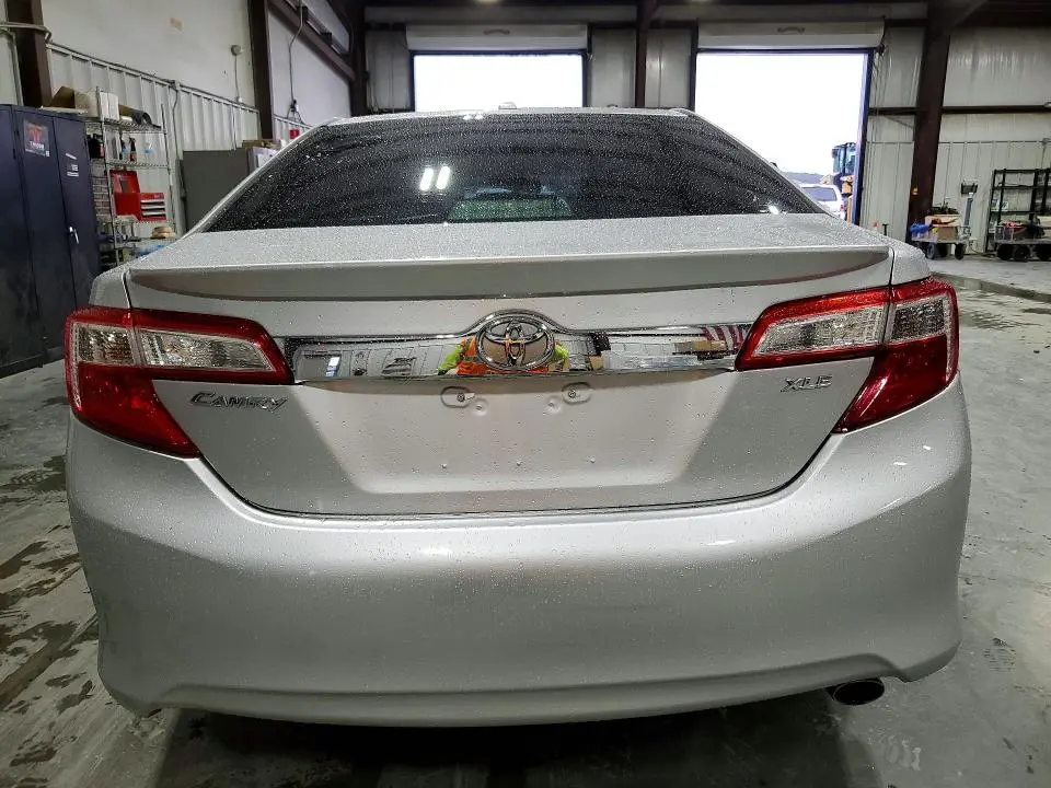 2012 TOYOTA CAMRY XLE  