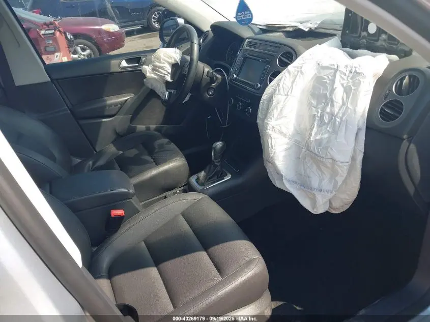2012 VOLKSWAGEN TIGUAN SE