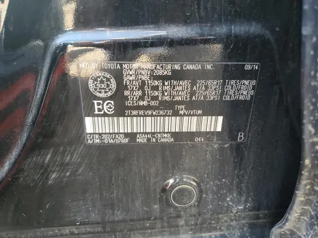 2015 TOYOTA RAV4 XLE  