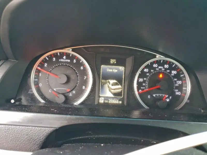 2015 TOYOTA CAMRY LE  