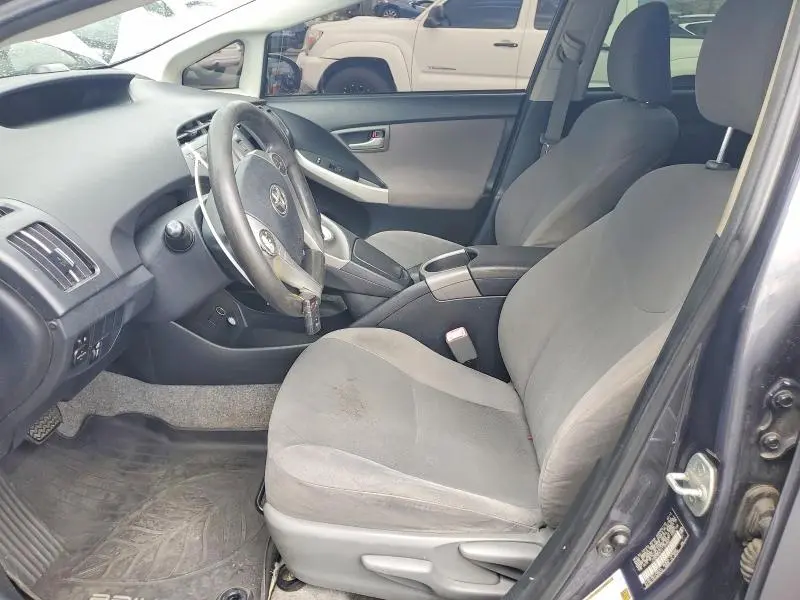 2013 TOYOTA PRIUS TWO  