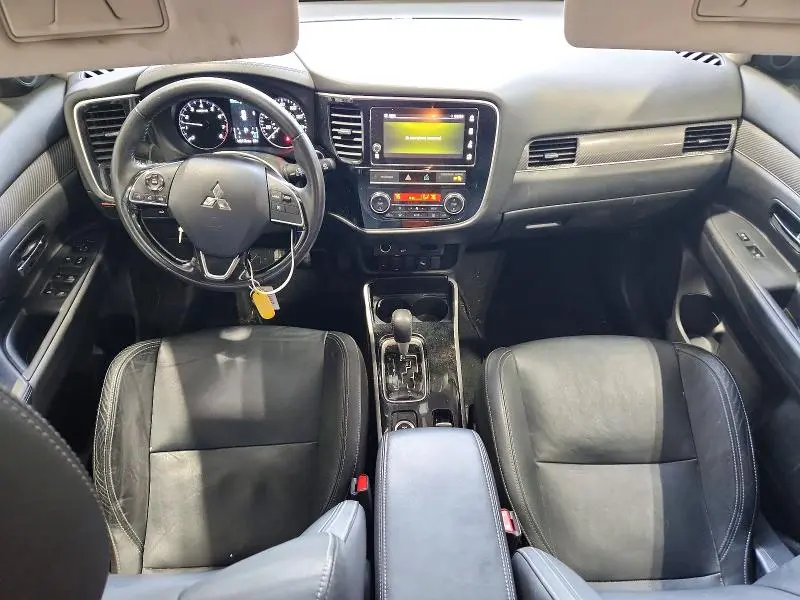 2019 MITSUBISHI OUTLANDER SE  