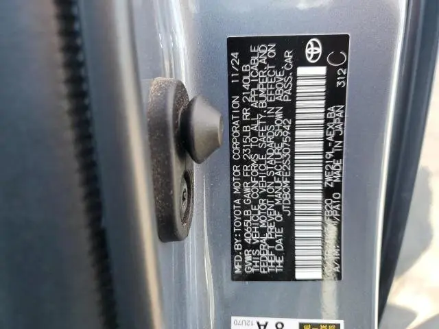 2025 TOYOTA COROLLA LE  