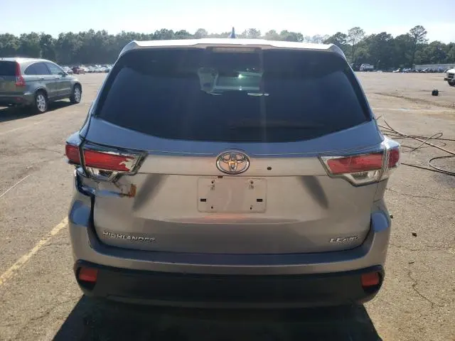 2015 TOYOTA HIGHLANDER LE  