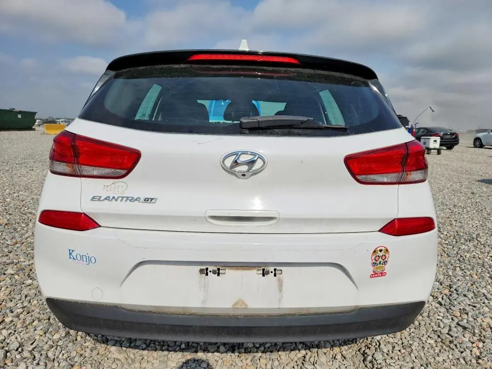 2018 HYUNDAI ELANTRA GT BASE  