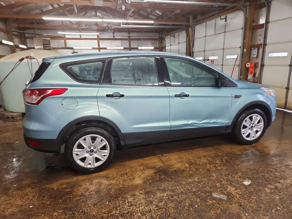 2013 FORD ESCAPE S  