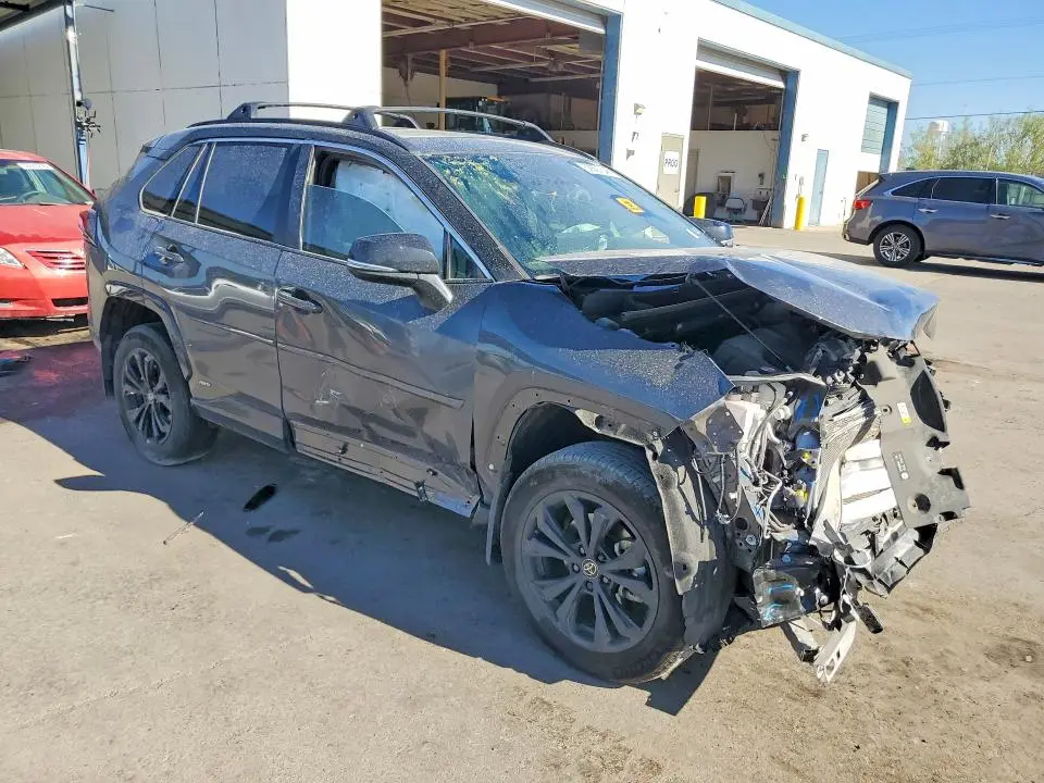 2025 TOYOTA RAV4 XSE  