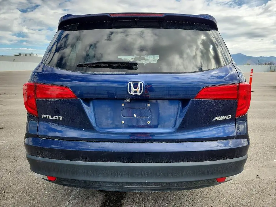 2017 HONDA PILOT   