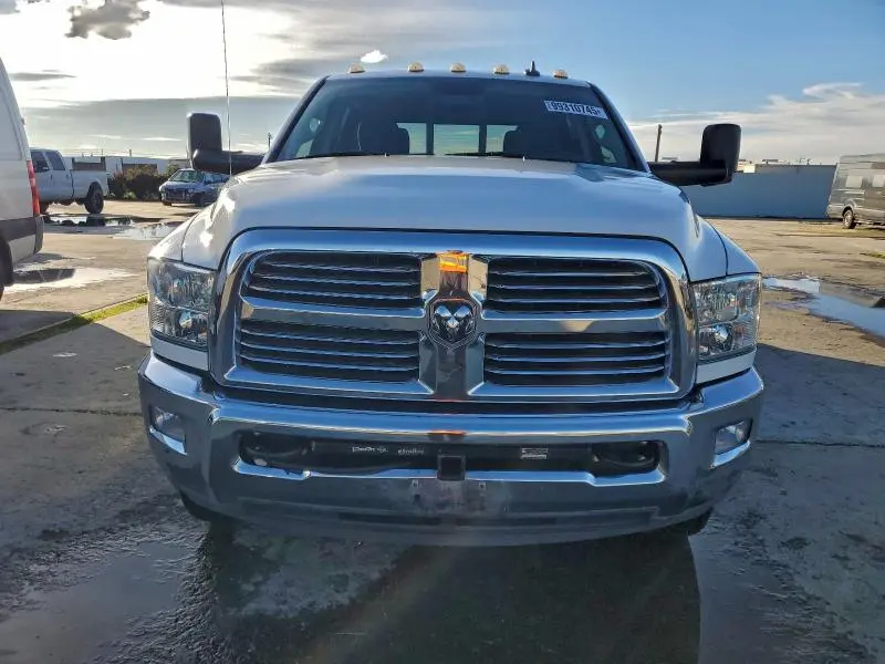 2017 RAM 3500 SLT  