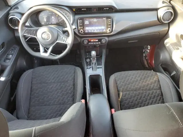 2021 NISSAN KICKS SV  