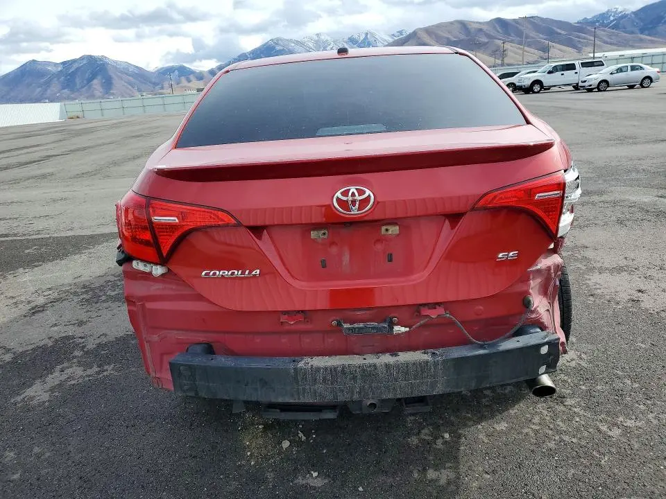 2017 TOYOTA COROLLA SE  