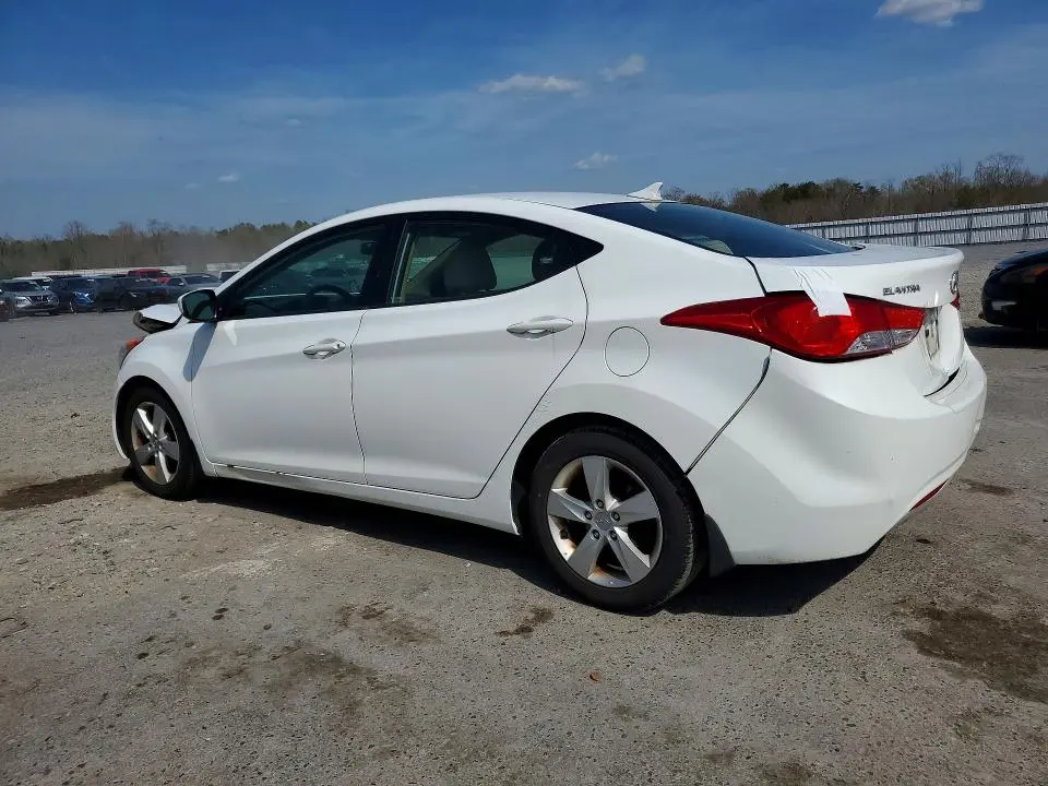 2013 HYUNDAI ELANTRA GLS  