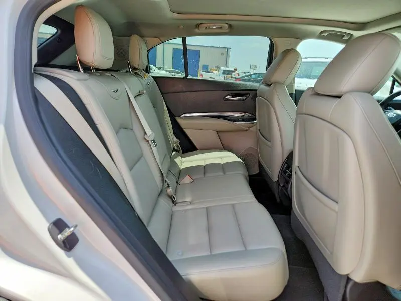 2019 CADILLAC XT4 LUXURY  