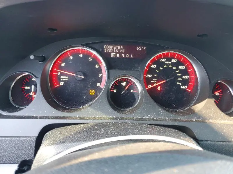 2011 GMC ACADIA SLE  