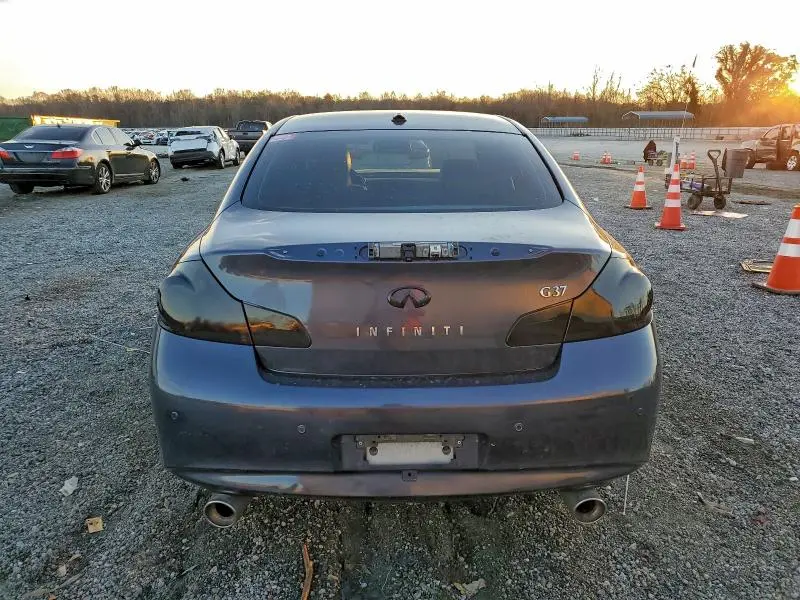 2010 INFINITI G37 BASE  