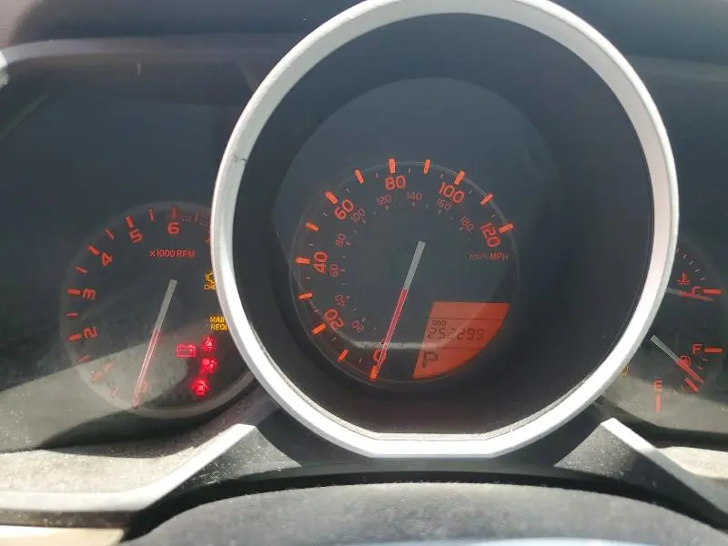 2011 TOYOTA 4RUNNER SR5  