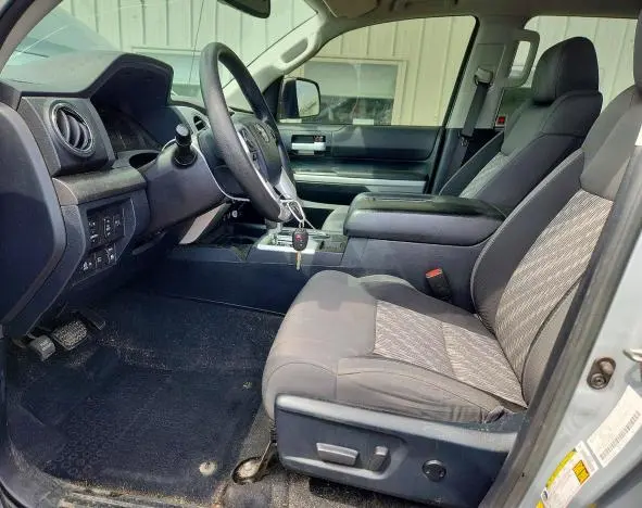 2018 TOYOTA TUNDRA CREWMAX SR5  
