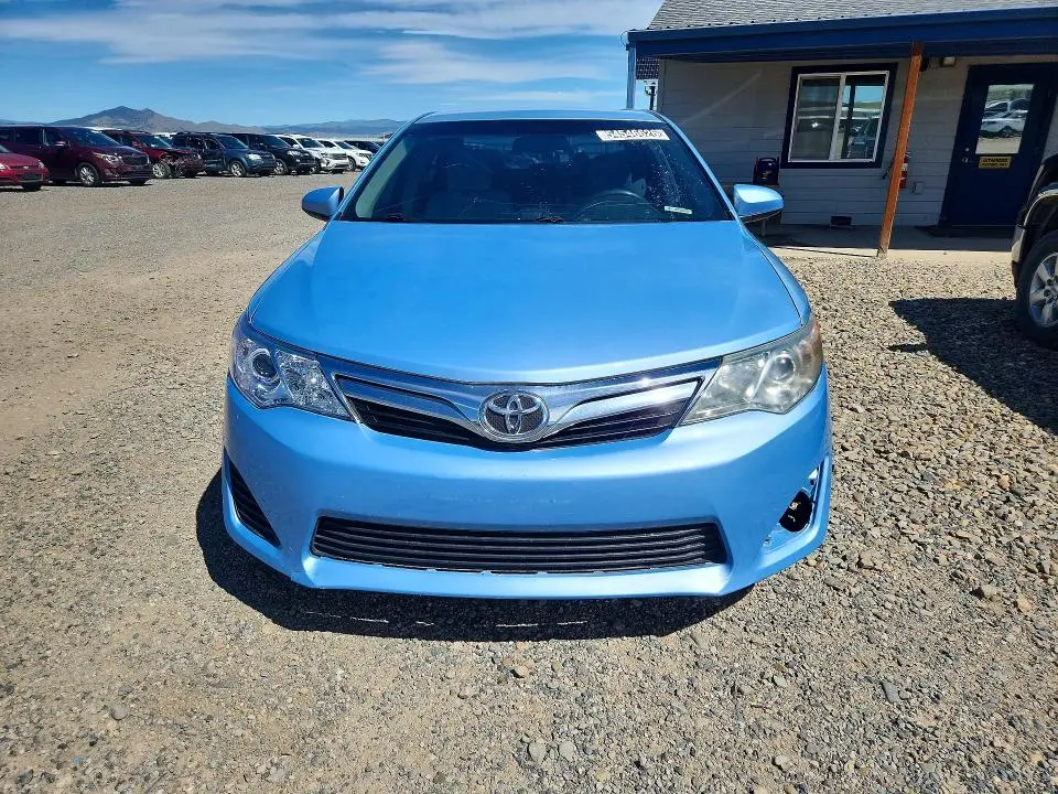2013 TOYOTA CAMRY LE  