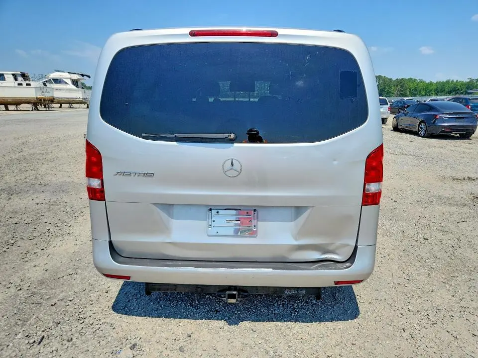 2016 MERCEDES-BENZ METRIS   