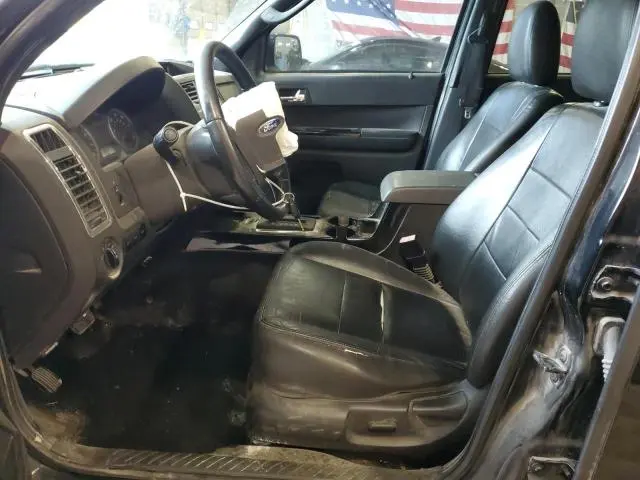 2010 FORD ESCAPE LIMITED  