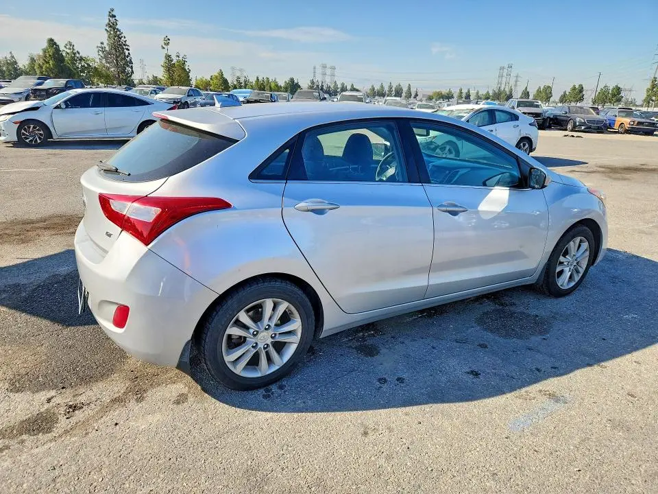 2013 HYUNDAI ELANTRA GT BASE  