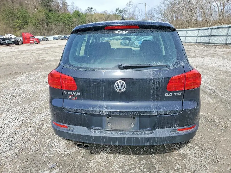 2013 VOLKSWAGEN TIGUAN S  