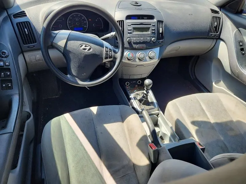 2010 HYUNDAI ELANTRA BLUE  