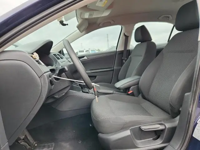2013 VOLKSWAGEN JETTA BASE  
