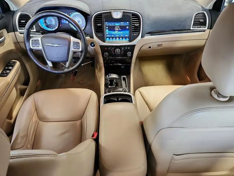 2013 CHRYSLER 300   