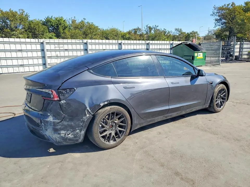 2024 TESLA MODEL 3   