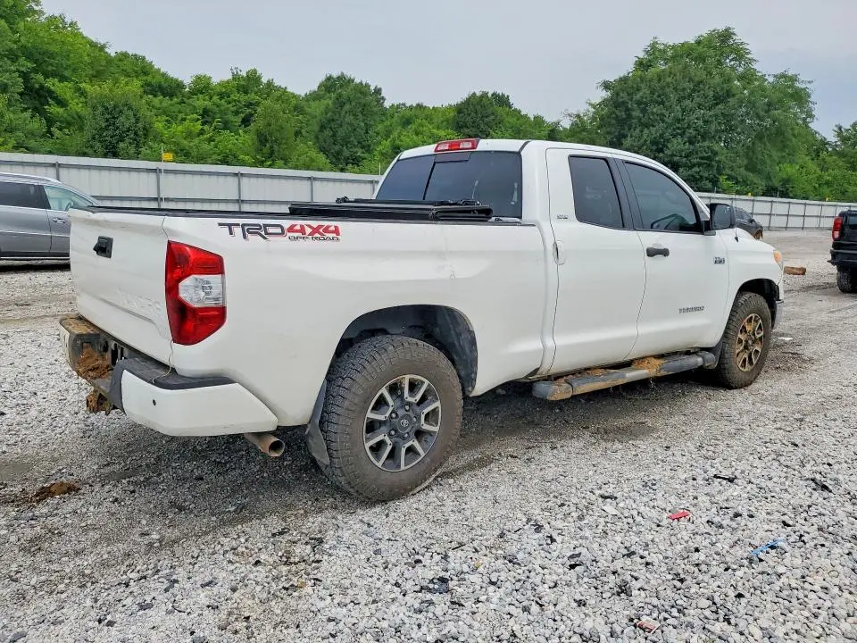 2017 TOYOTA TUNDRA SR5  
