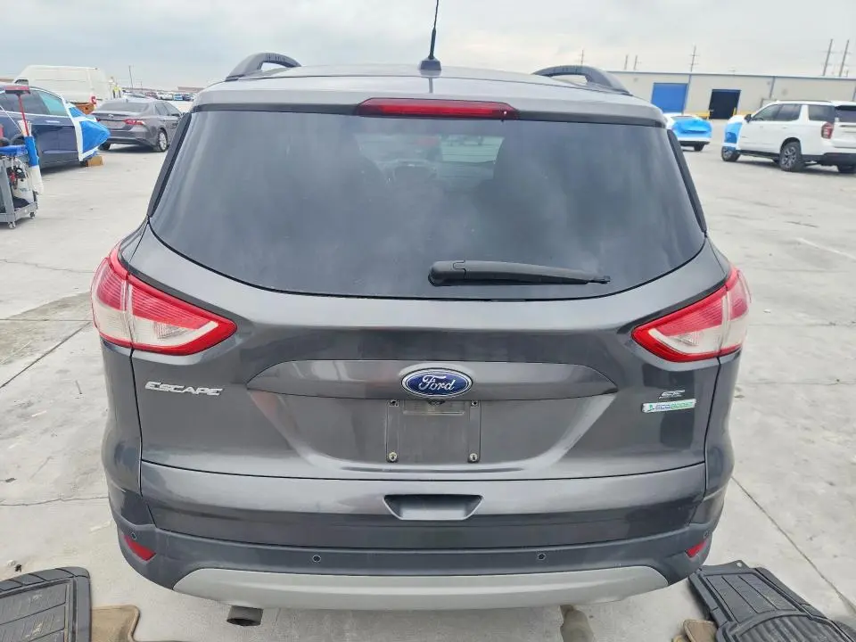 2015 FORD ESCAPE SE  