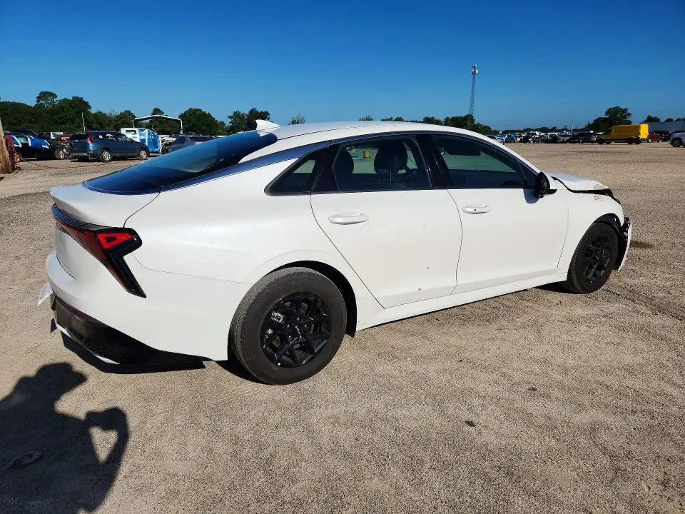 2026 KIA K5 LXS  