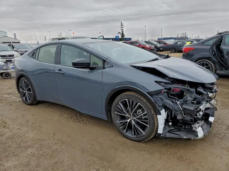 2025 TOYOTA PRIUS LE  