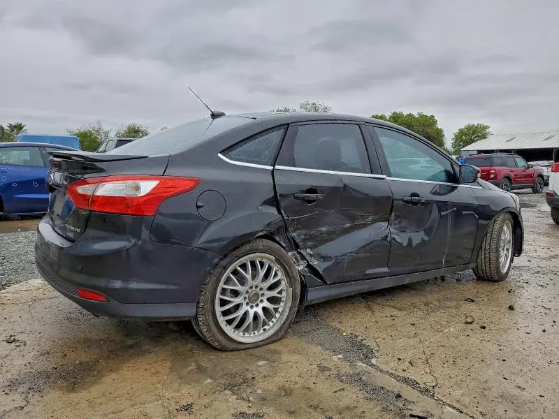 2012 FORD FOCUS TITANIUM  