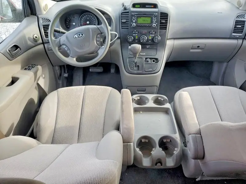 2012 KIA SEDONA LX  