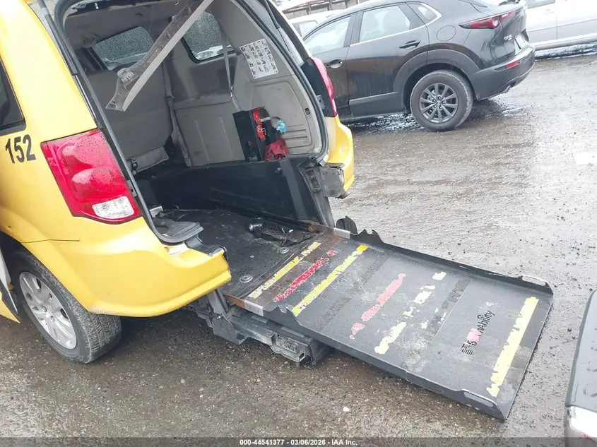 2017 DODGE GRAND CARAVAN SE