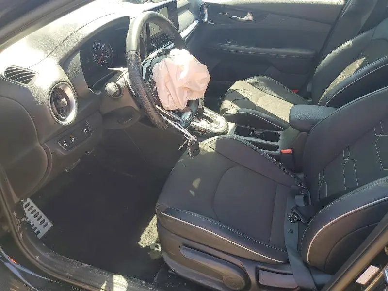 2022 KIA FORTE GT LINE  